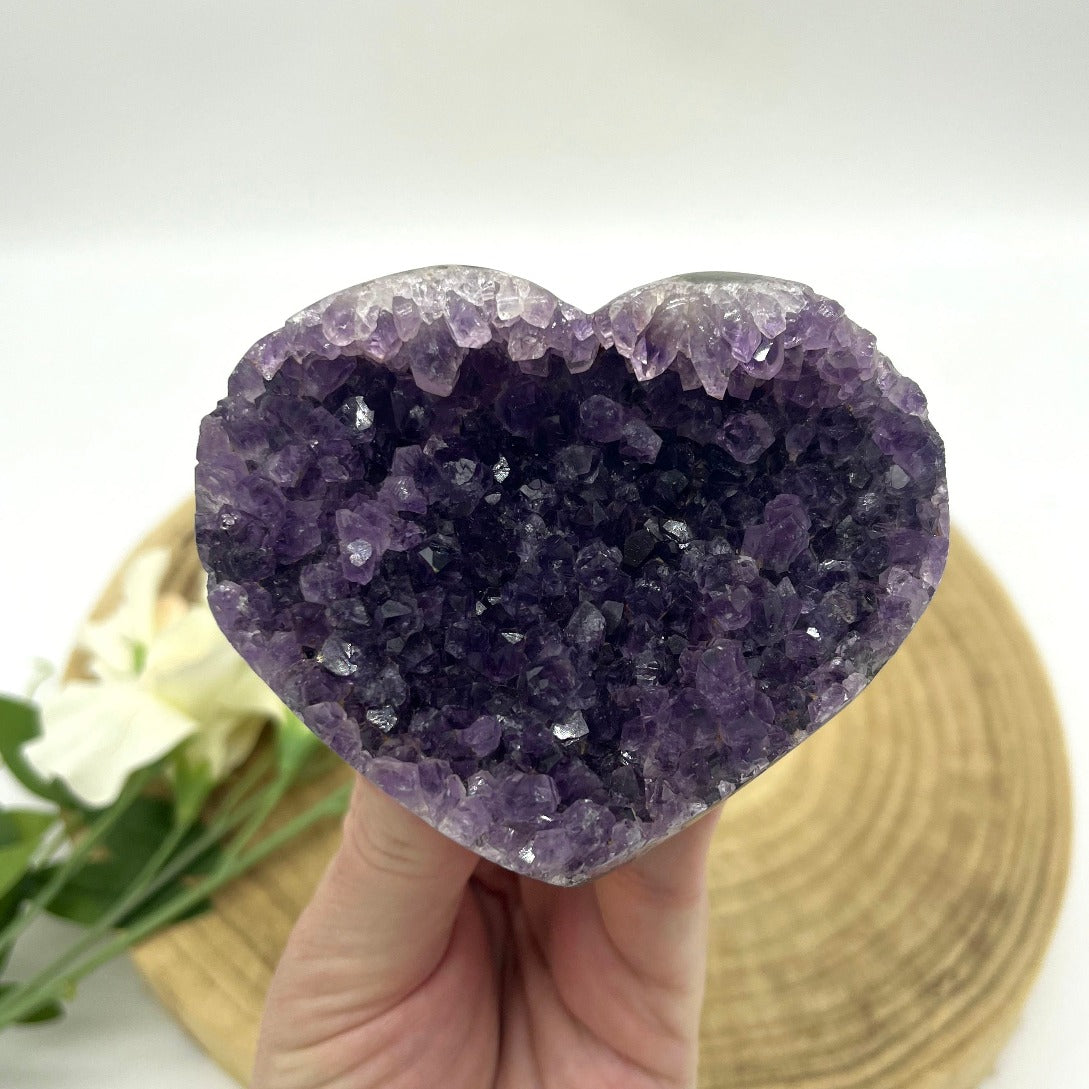 Purple amethyst cluster heart