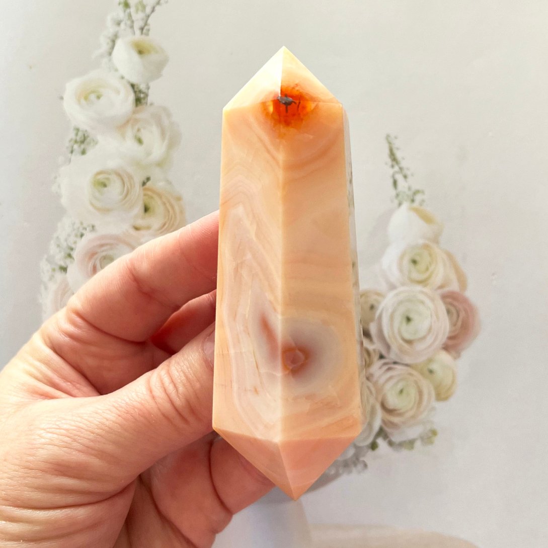 Large carnelian crystal dt